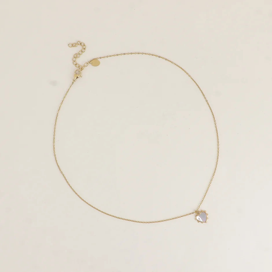 Collier Valentina – Nacre & Cœur Doré