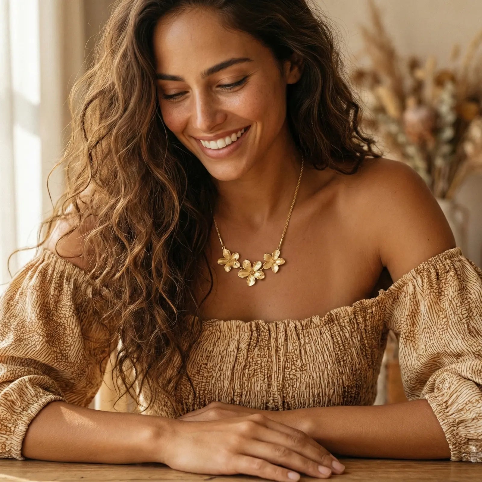 Collier Athena - Chaîne Dorée 3 Fleurs - Acier Inoxydable | Or et Âme Bijoux