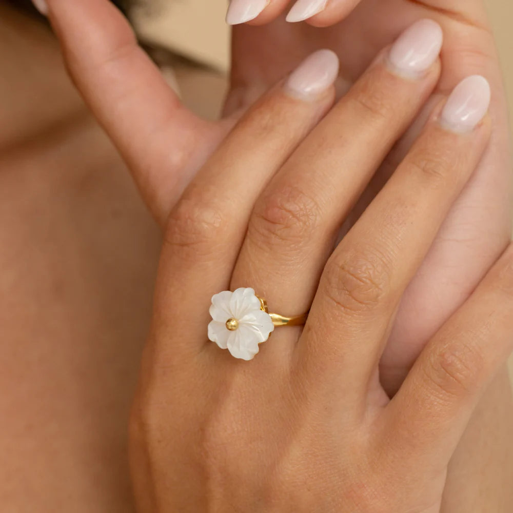 Bague Tournante Elina – Fleur de Nacre Anti-Stress