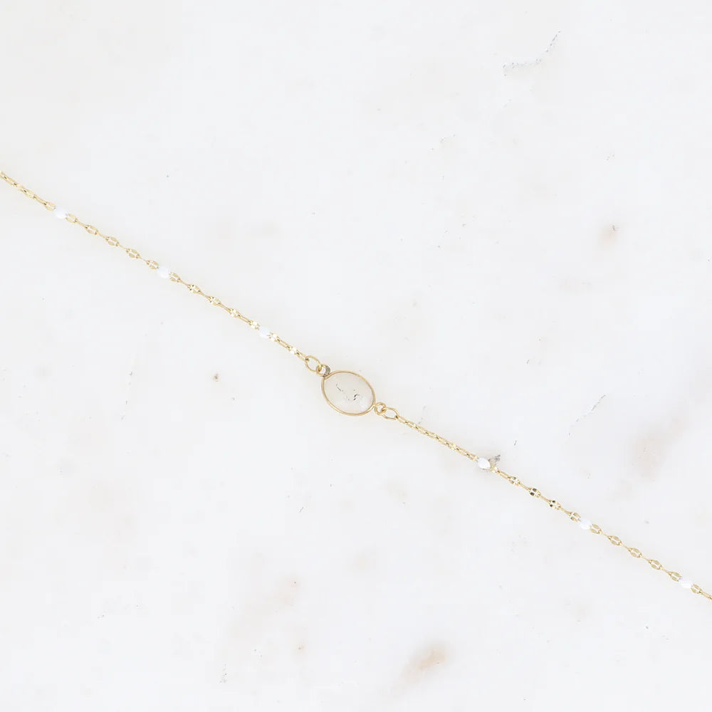 Bracelet ESTELINE | Maille Émail & Pendentif Pierre Naturelle Ovale | Or et Âme Bijoux