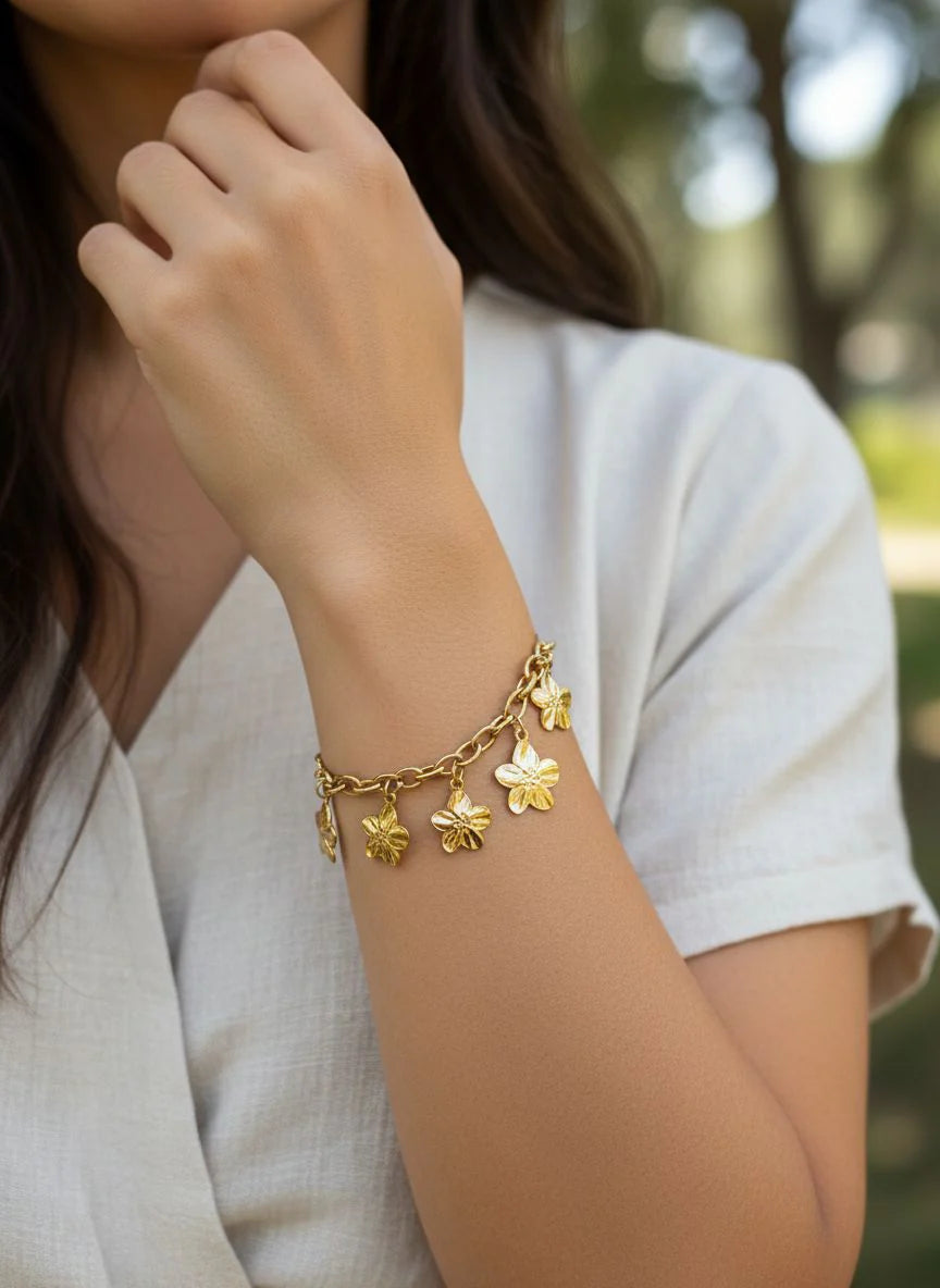 Bracelet Flora – Chaîne Pampilles Fleurs Sculptées- doré ou argenté