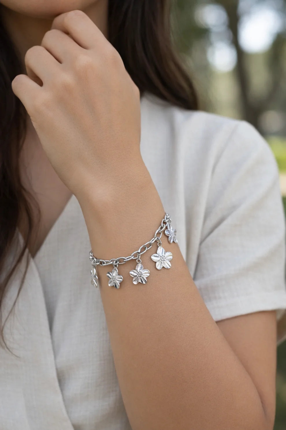 Bracelet Flora – Chaîne Pampilles Fleurs Sculptées- doré ou argenté