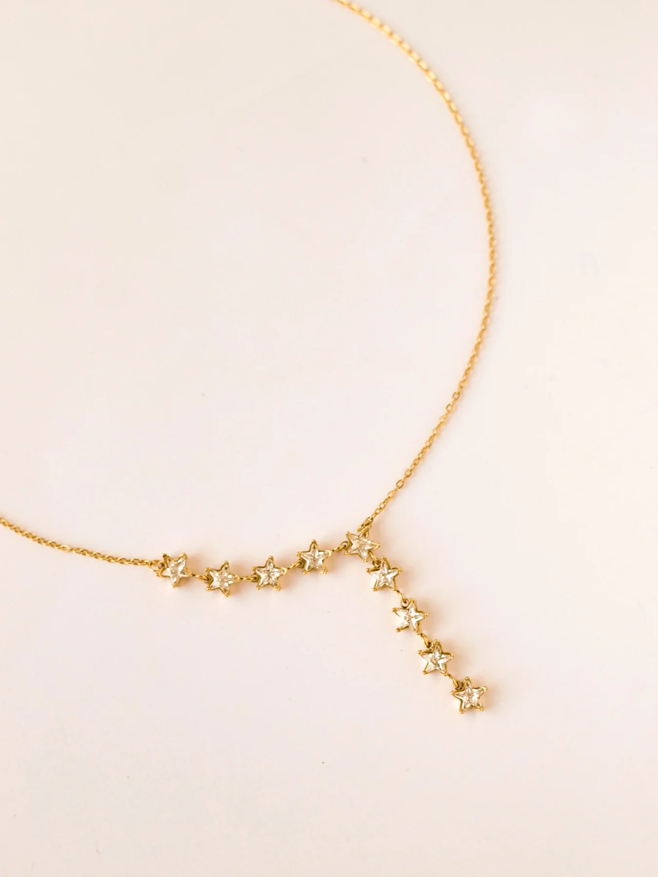 Collier Izar - Étoiles Scintillantes Dorées - Rêves & Guidance Céleste