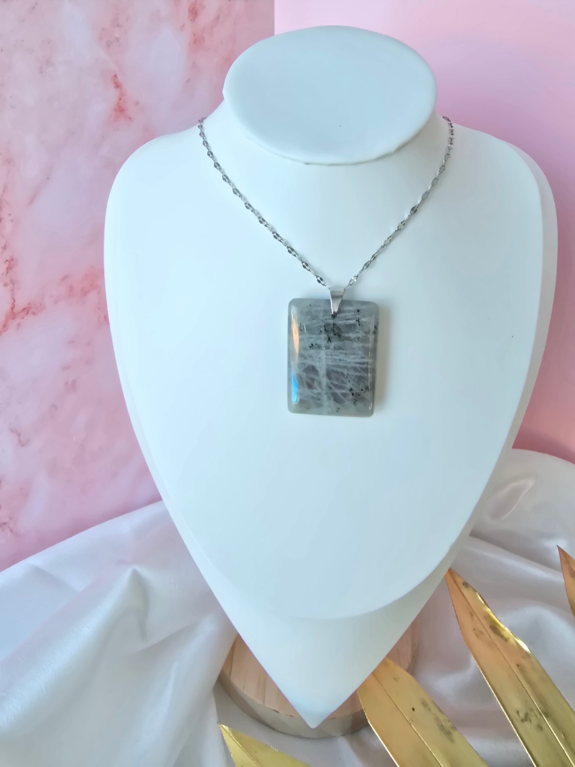 Cillier Labradorite violette AAA