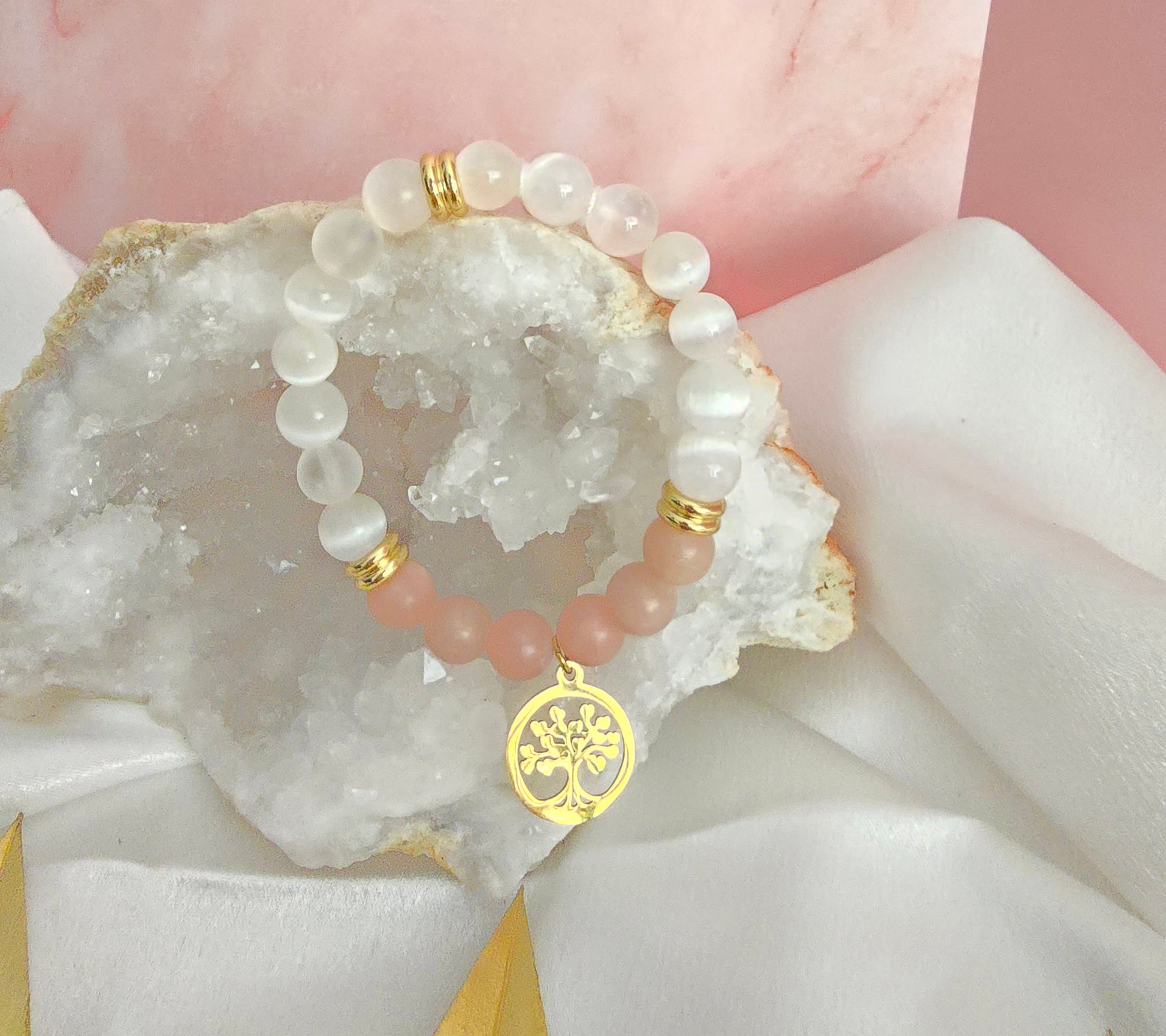 Bracelet ode à l'amour : Opale rose +  sélénite