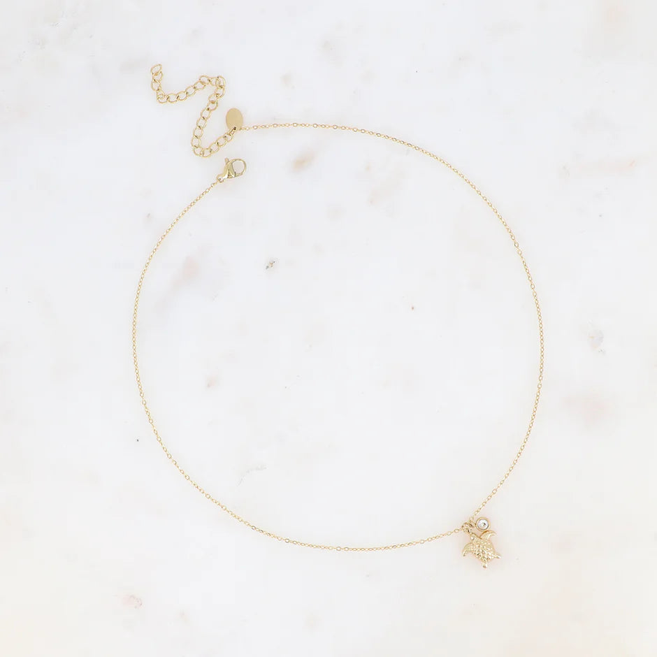 Collier Oly – Pendentif Tortue & Cristal Doré