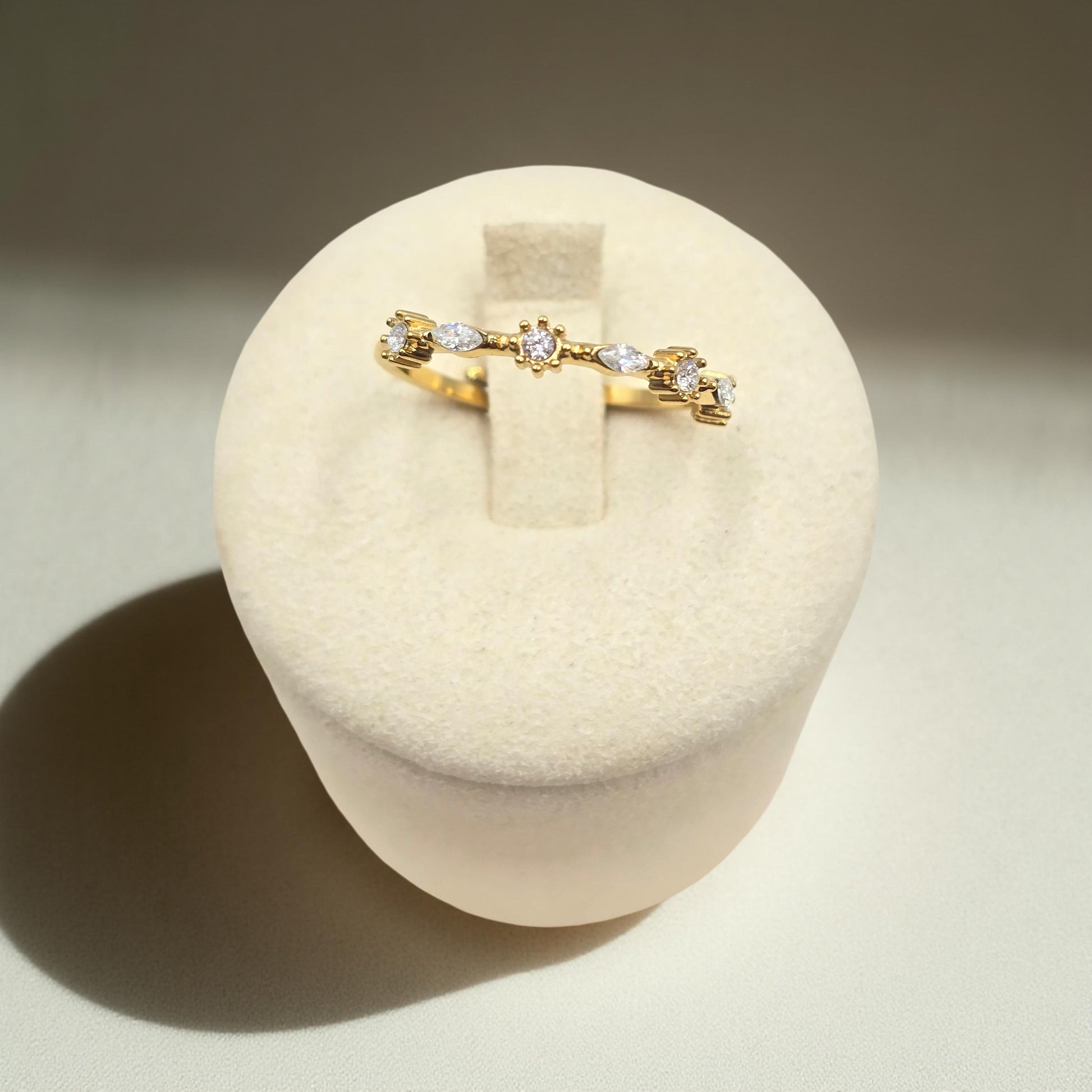 Bague Aloha - Fine Dorée Zirconiums Scintillants - Or et Âme-Bijoux