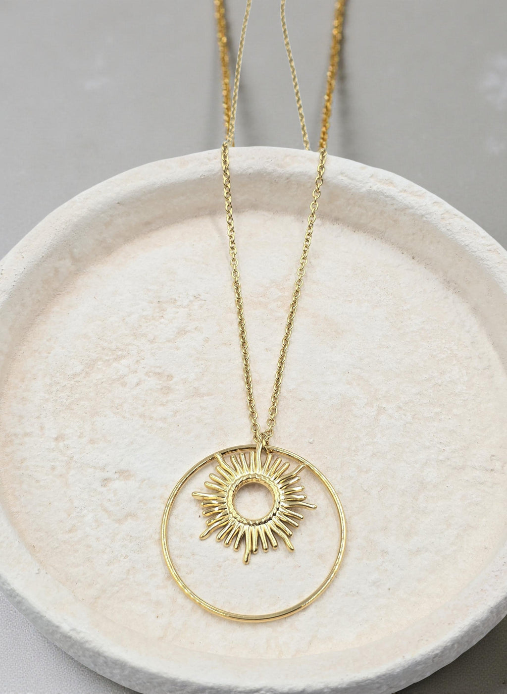 Collier Sautoir Gina - Soleil Doré - Acier Inoxydable | Or et Âme Bijoux