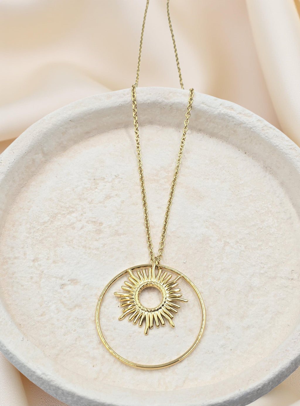 Collier Sautoir Gina - Soleil Doré - Acier Inoxydable | Or et Âme Bijoux