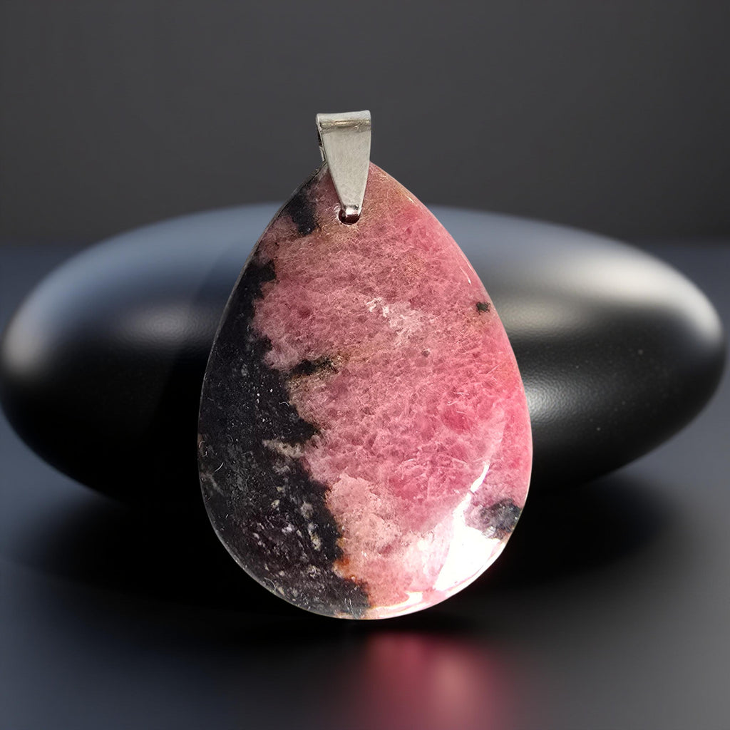 Pendentif Rhodonite Goutte - Pierre Naturelle - Amour & Compassion | Lithothérapie