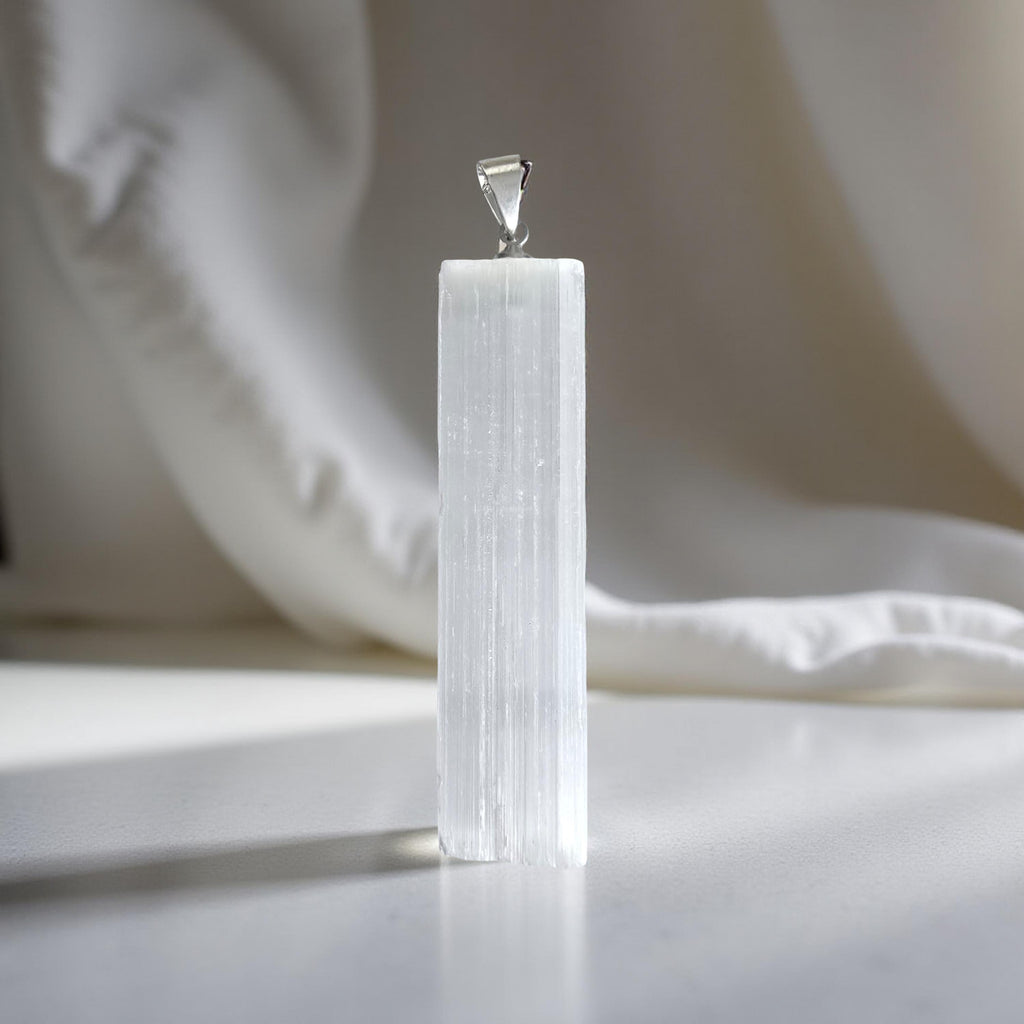 Pendentif Long Sélénite - Pierre de Clarté & Purification Or et Âme-Bijoux