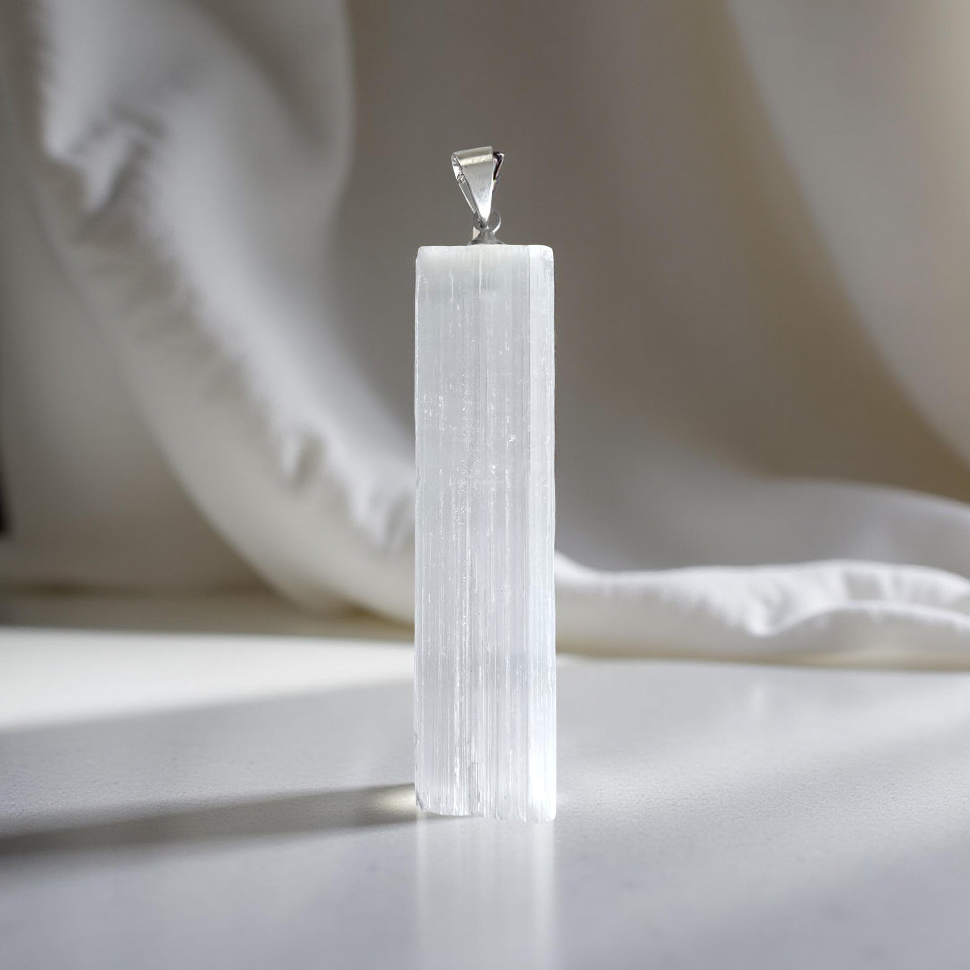 Pendentif Long Sélénite - Pierre de Clarté & Purification Or et Âme-Bijoux