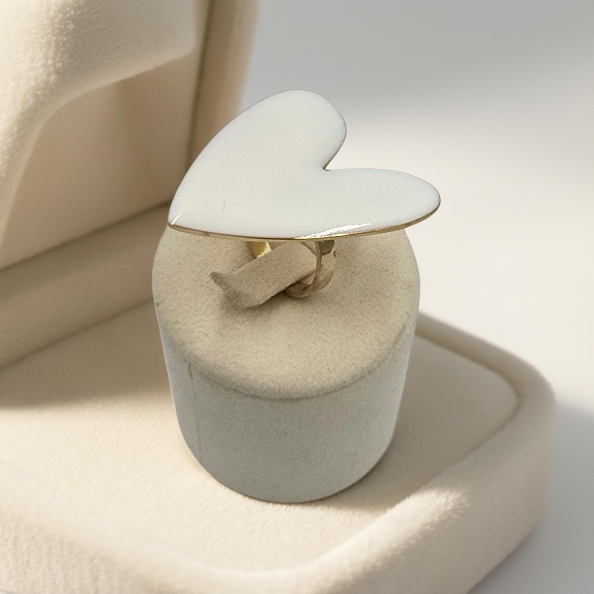 Bague LOLY Grand Cœur Dorée Émail Ajustable Acier Inoxydable | Or et Âme Bijoux