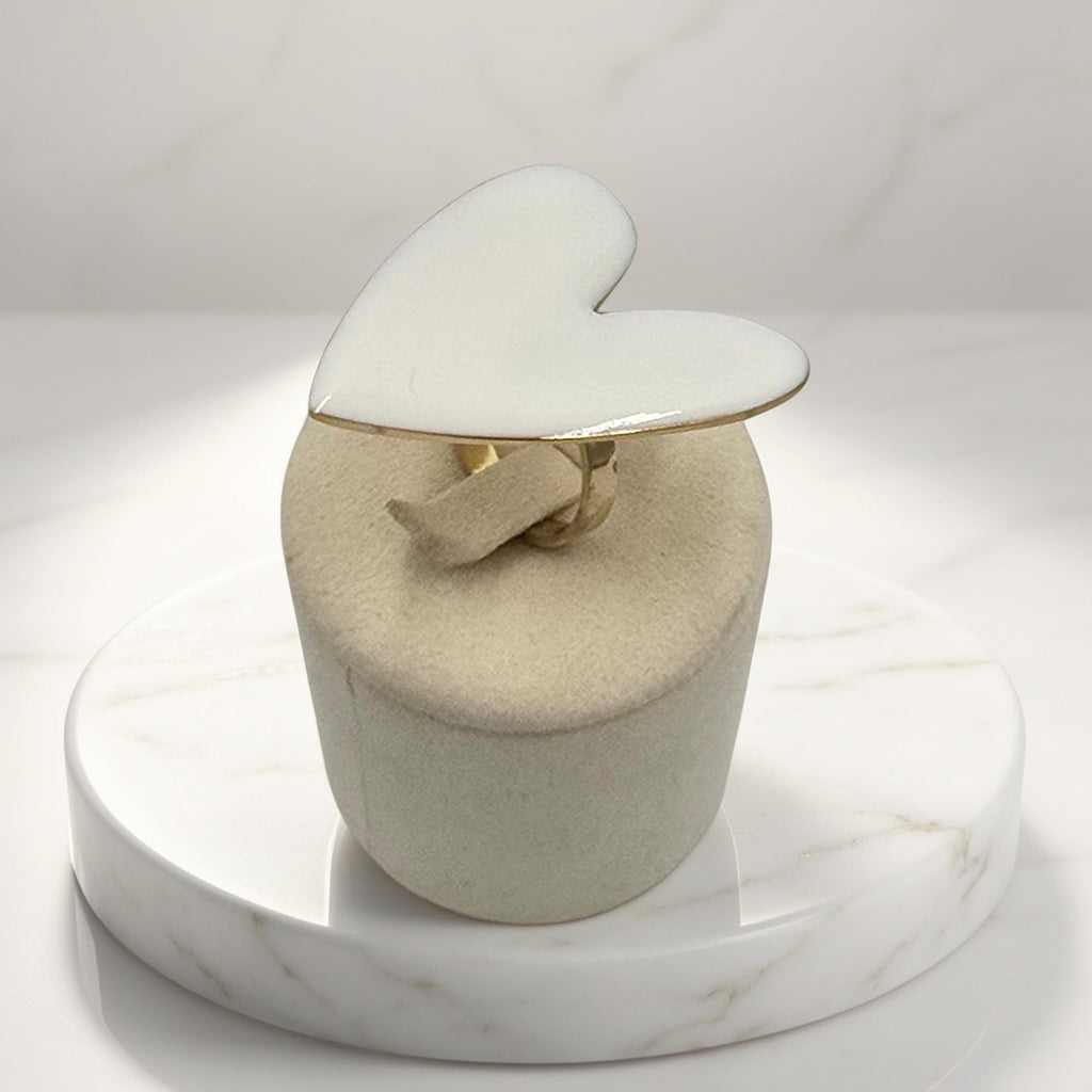 Bague LOLY - Grand Cœur Émail Doré • 4x3 cm • Ajustable Toutes Tailles"
