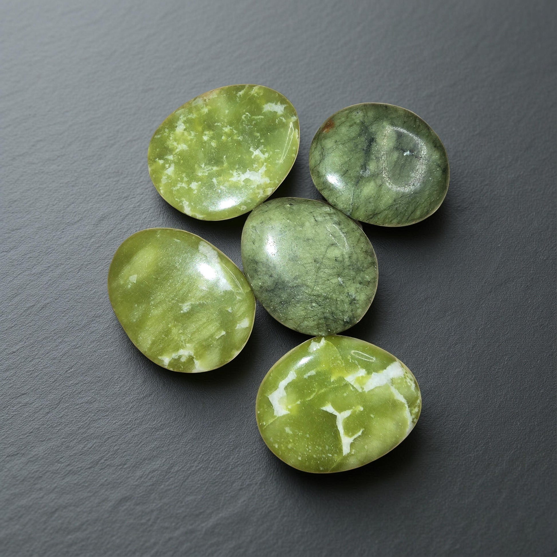 Galet Serpentine | Détoxification & Régénération