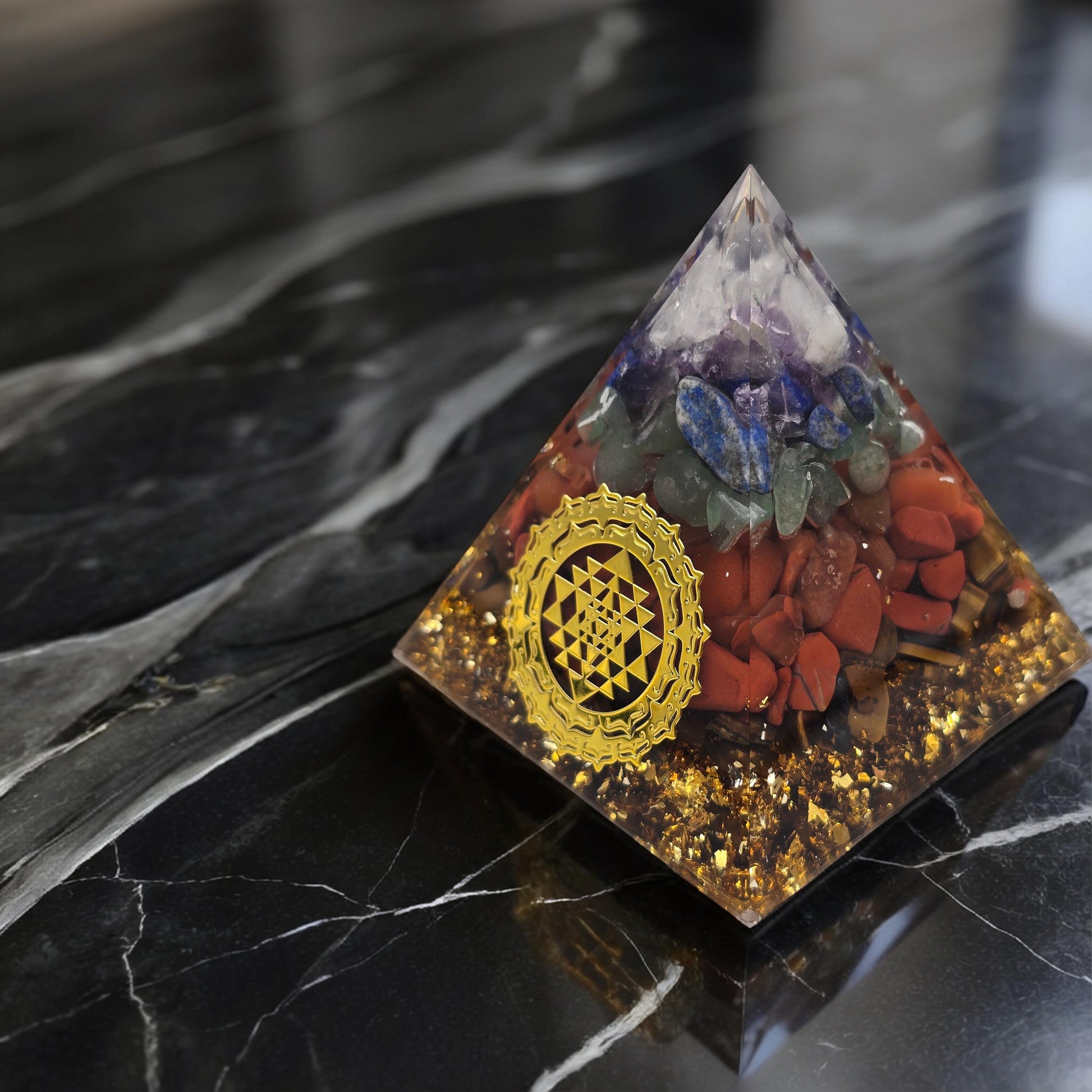 Orgonite 7 Chakras Paillettes Or - Symboles Chakras - Paillette d'or