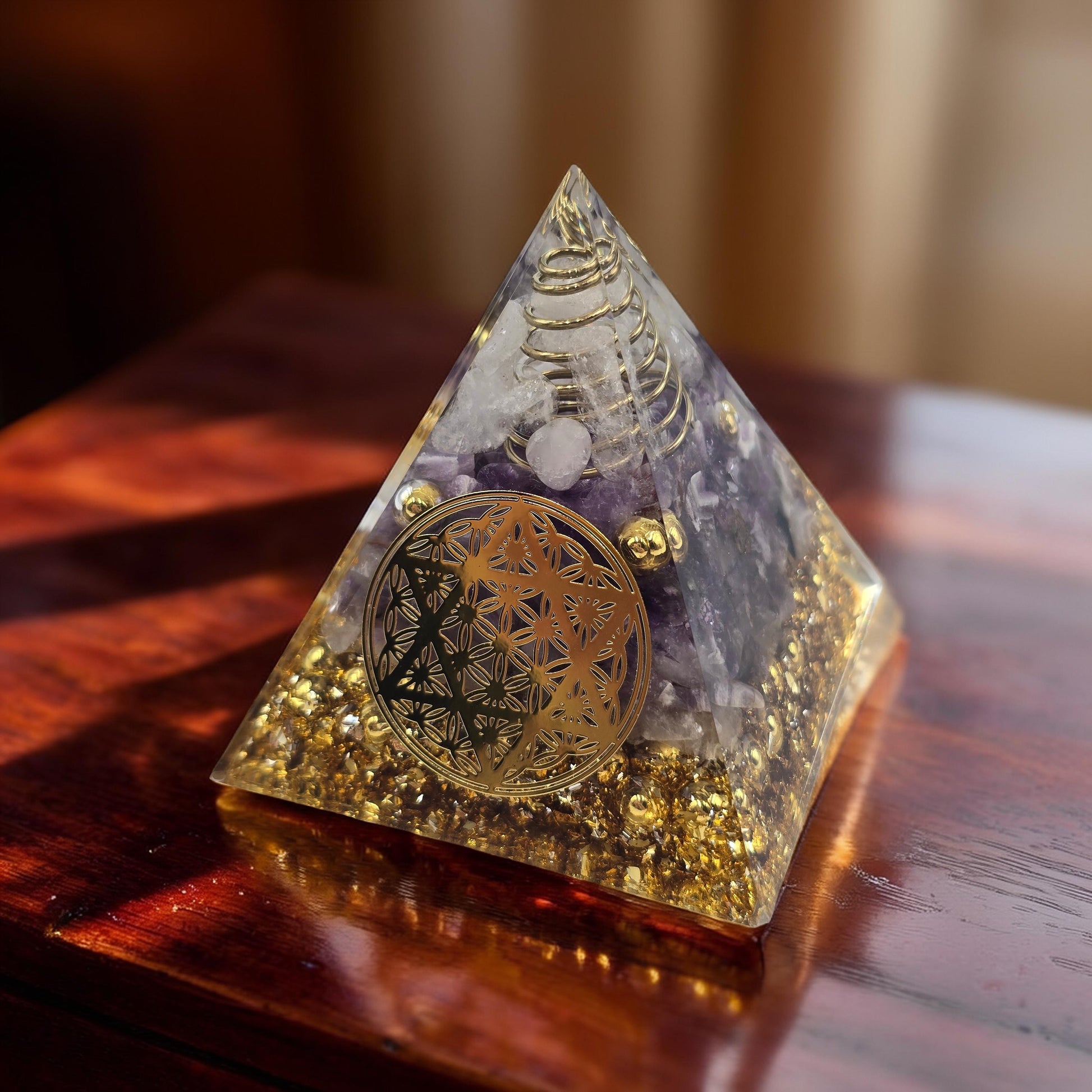 Orgonite Fleur de Vie Étoile Cristal de Roche & Améthyste - Paillettes Or
