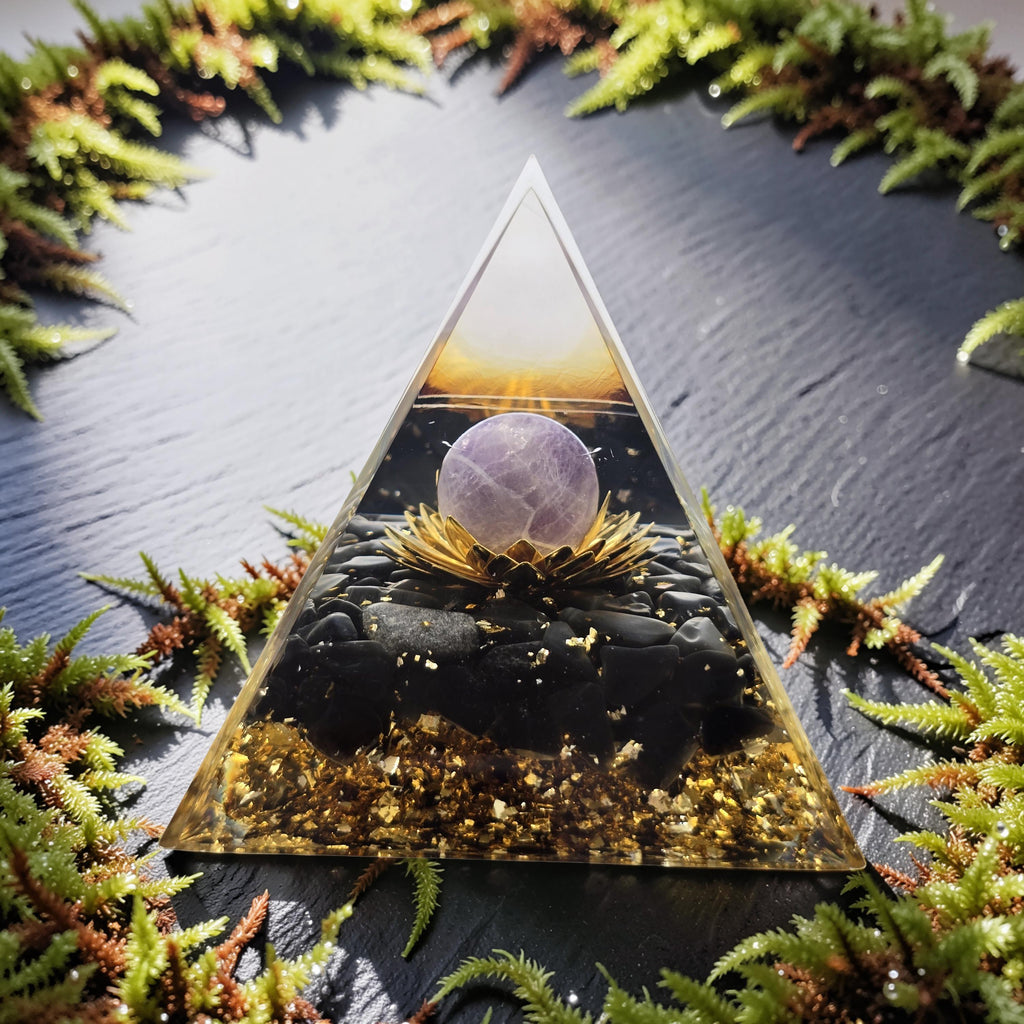 Orgonite Lotus Doré Pailleté d'Or - Améthyste & Obsidienne Noire