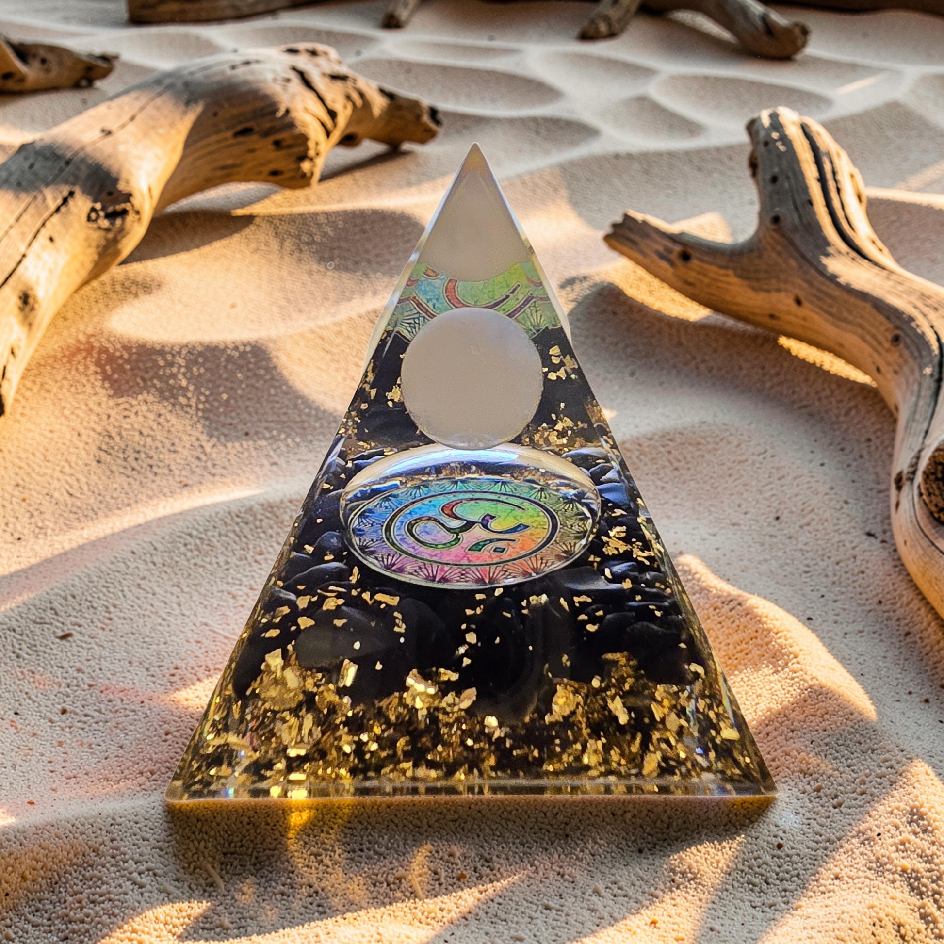 Orgonite OM Pailleté d'Or - Quartz Rose, Obsidienne Noire & Sphère