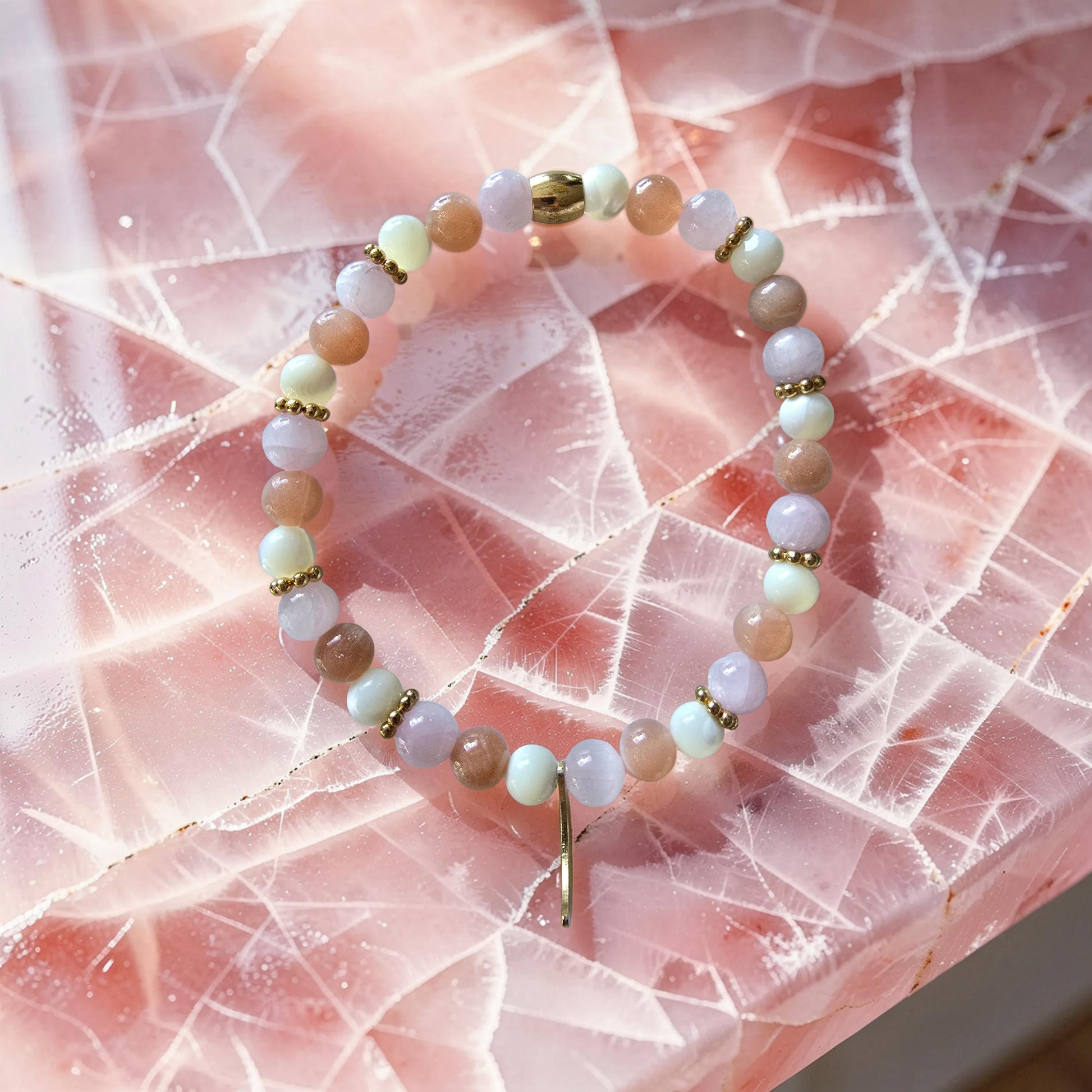 Bracelet Féminité Sacrée - Pierre de Lune, Nacre & Morganite