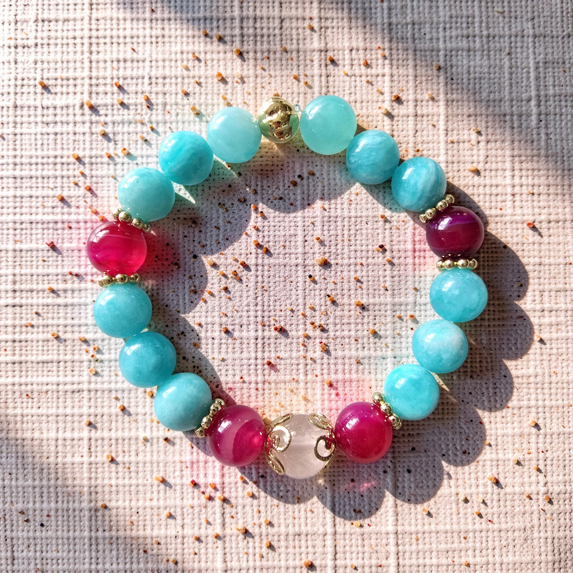 Bracelet AMARA – Quartz Rose, Agate Rose Fuchsia & Amazonite | Amour, Confiance & Sérénité | Or et Âme Bijoux