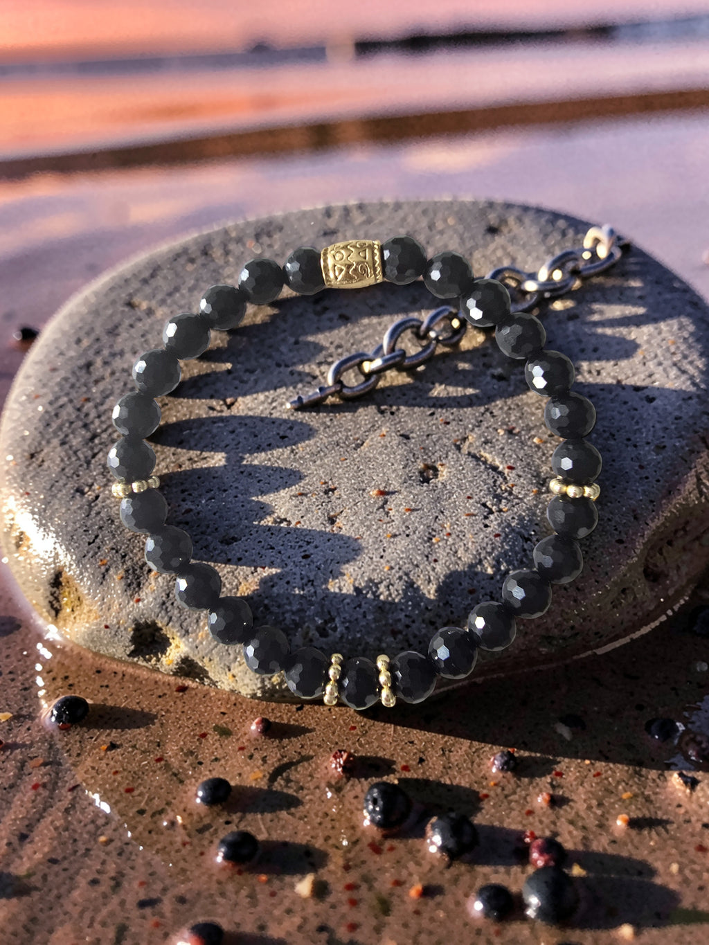 Bracelet Bouclier Noir – Obsidienne Noire