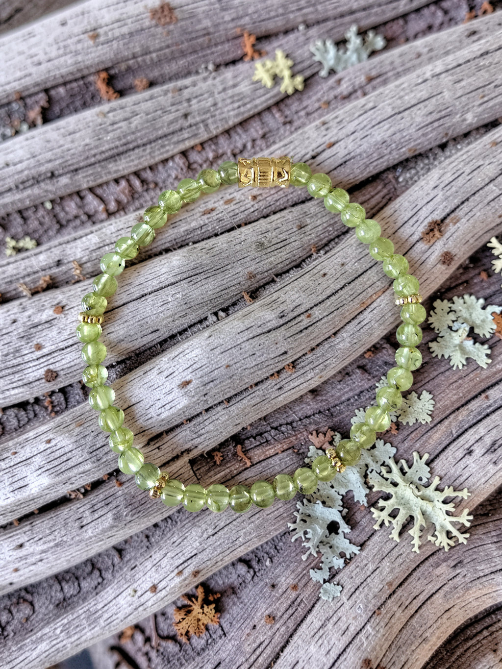 Bracelet Lumière Verte – Péridot 4 mm