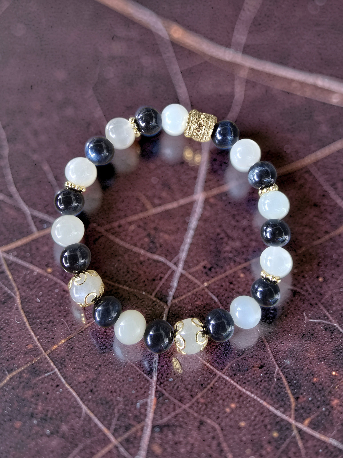 Bracelet Œil de Faucon & Pierre de Lune Blanche – Vision, Intuition & Renouveau
