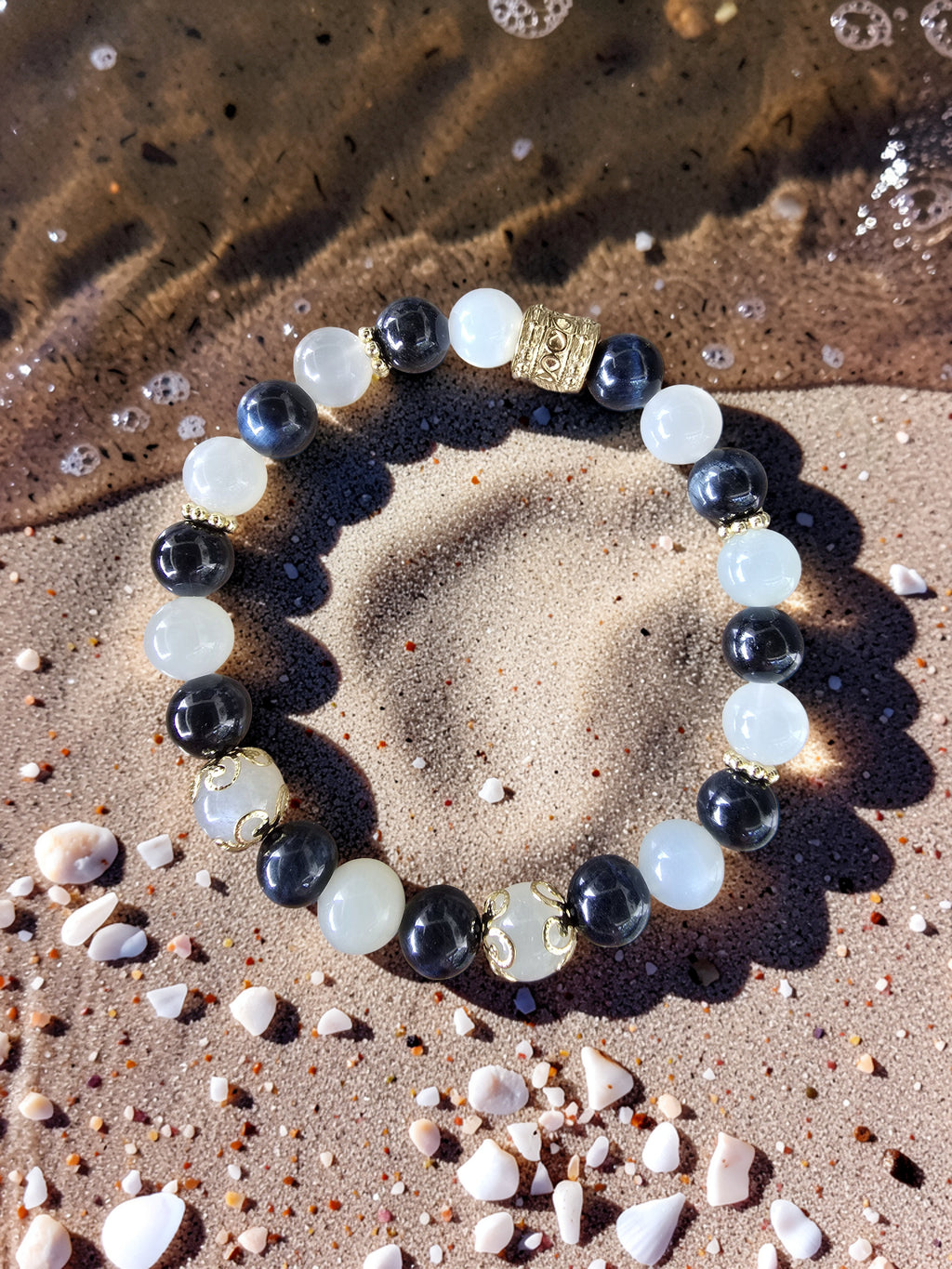Bracelet Œil de Faucon & Pierre de Lune Blanche – Vision, Intuition & Renouveau