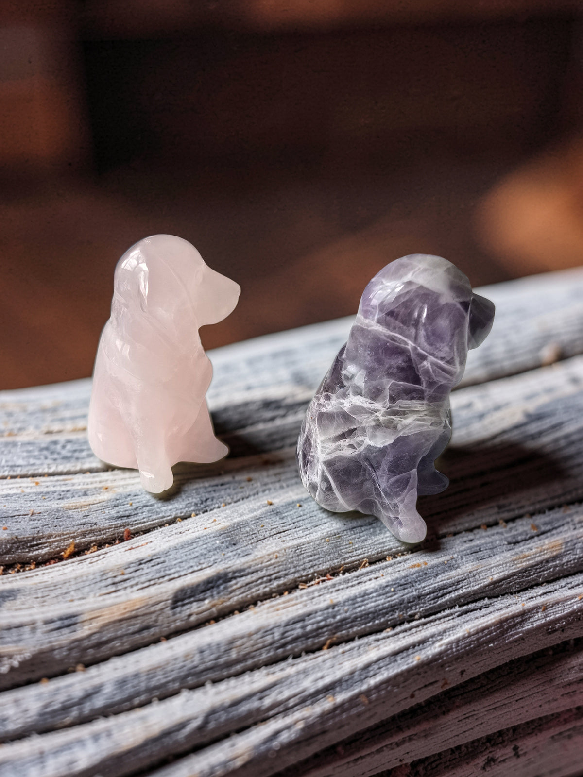 Statue Chien en Améthyste ou Quartz Rose – 5 cm