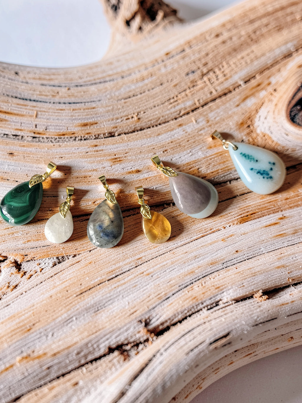 Pendentif en pierre naturelle au choix · Quartz rose, Labradorite, Malachite, Citrine ou Pierre de lune