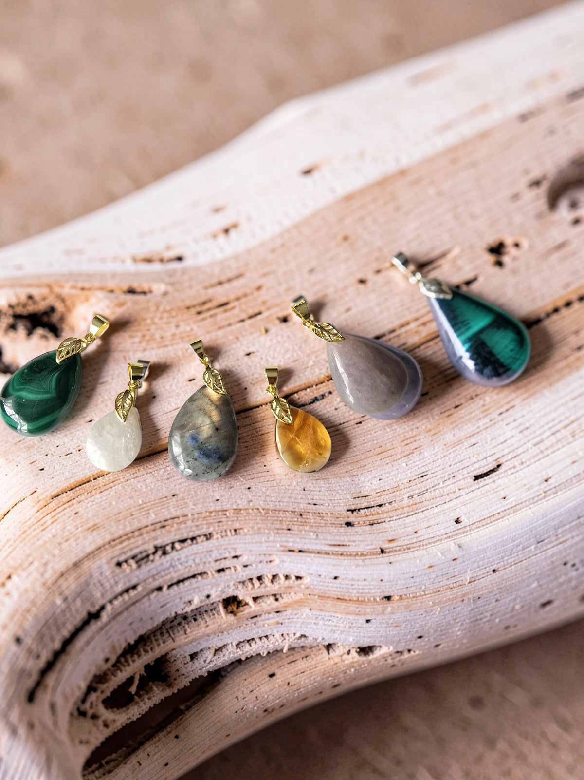 Pendentif en pierre naturelle au choix · Quartz rose, Labradorite, Malachite, Citrine ou Pierre de lune