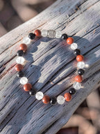 Bracelet Force & Équilibre – Jaspe Rouge, Cristal de Roche & Tourmaline Noire